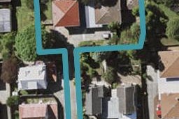 2/11 Lambrown Drive, Totara Vale, Auckland