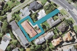 2/0 East Coast Road, Forrest Hill, Auckland