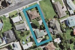 2/21 Old Wairoa Road, Papakura, Papakura
