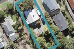 6 West Lynn Road, Titirangi, Auckland
