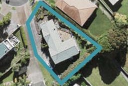 11 Queen Natalie Place, Massey, Auckland