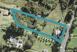 251 Okura River Road, Albany