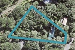 92 Garden Road, Piha, Piha