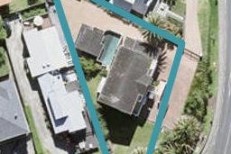 944 Beach Road, Waiake, Auckland