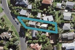 2/16 Colonial Road, Birkenhead, Auckland