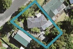 8 Staincross Street, Green Bay, Auckland
