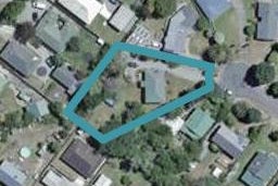8 Card Crescent, Featherston