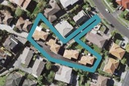 2/8 Kells Place, Botany Downs, Auckland