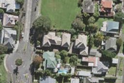 2/23 Queen Street, Northcote Point, Auckland