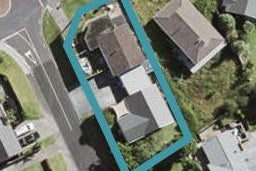 1/42 Zita Maria Drive, Massey, Auckland