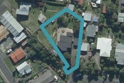1 Roger Street, Macandrew Bay, Dunedin