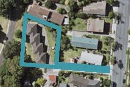1/16 Dorchester Street, Meadowbank, Auckland