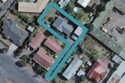 98 Broadway, Carterton