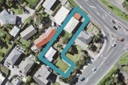 2/694 East Coast Road, Pinehill, Auckland
