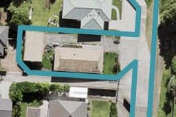 2/1 Arran Street, Avondale, Auckland