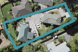 2/444 East Coast Road, Windsor Park, Auckland