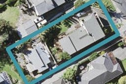 2/35 Pah Road, Cockle Bay, Auckland