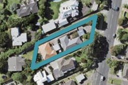 1/118 East Coast Road, Forrest Hill, Auckland