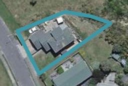 15 Domanski Crescent, Owhiro Bay, Wellington