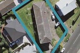 1/23 Hayr Road, Three Kings, Auckland