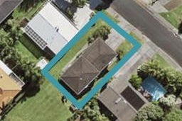 2/27 Deuxberry Avenue, Northcote, Auckland