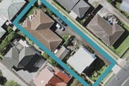 2/77 Shakespeare Road, Milford, Auckland