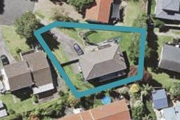 15 Orinda Close, Botany Downs, Auckland