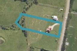 747 Settlement Road, Hakaru