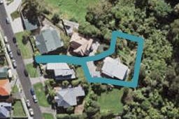 14 Huka Road, Birkenhead, Auckland