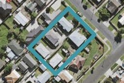 2/14 John Street, Mangere East, Auckland