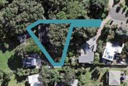 27 Kennedy Point Road, Surfdale, Waiheke Island