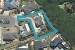 16 Hollyford Place, Aotea, Porirua