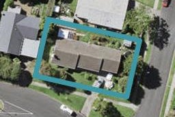 8 Whiteacres Drive, Sunnyhills, Auckland