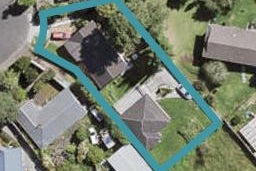 12 Lendic Avenue, Henderson, Auckland