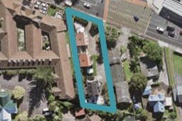 2/50 Onewa Road, Northcote Point, Auckland
