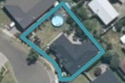 37 Heynes Place, Clive, Clive