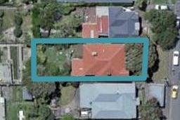 11 Farm Road, Northland, Wellington