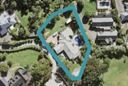 16B Wainoni Heights, Greenhithe, Auckland