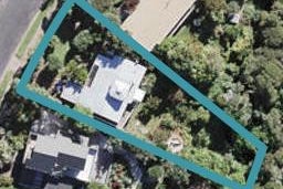 14 Kennedy Point Road, Surfdale, Waiheke Island