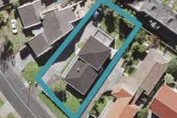 30 Pakira Avenue, Glendene, Auckland