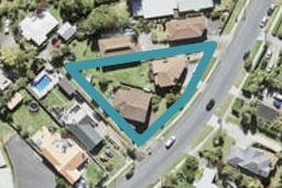 2/72 Deep Creek Road, Torbay, Auckland