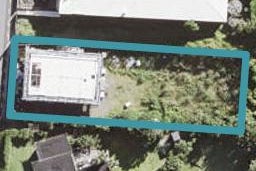 19 Marine Parade South, Piha