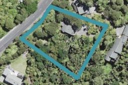 748 West Coast Road, Oratia, Auckland