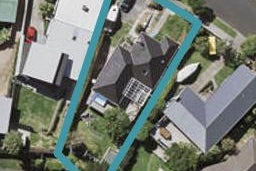 16 Blackett Crescent, Meadowbank, Auckland