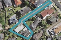 2/18 Sophora Place, Totara Heights, Auckland