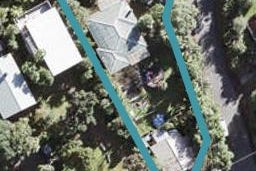 138 Seaview Road, Piha, Piha
