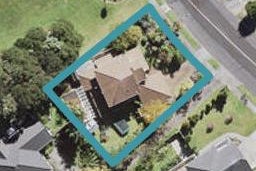 207 Chelsea View Drive, Chatswood, Auckland