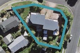 2/2 Heathglen Place, Bayview, Auckland