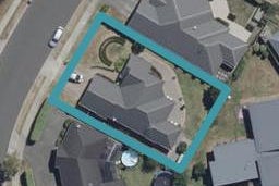 53 Saint James Drive, Huntington, Hamilton