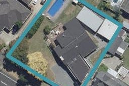 996 River Road, Queenwood, Hamilton